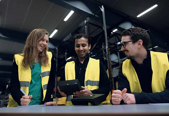 Sicherheit, Service und intelligente Lösungen definieren unsere Organisation Sicherheit, Service und intelligente Lösungen definieren unsere Organisation